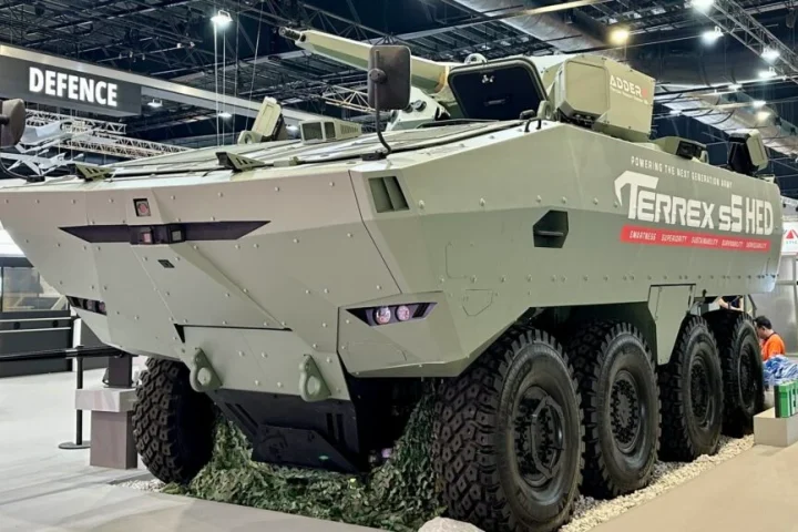 ST Engineering Unveils Hybrid Electric Terrex S5 at Singapore Airshow